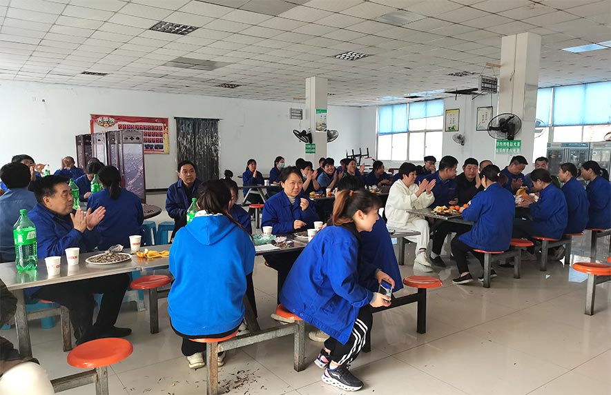 盼盼木業(yè)集團旗下鋁合金門窗品牌